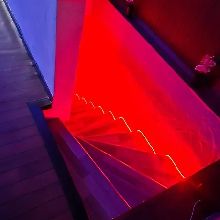 Romanting Centre Private *