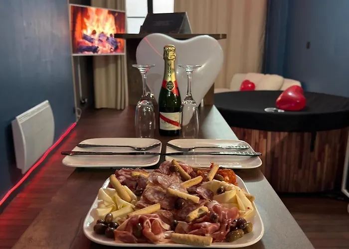 アパート L'Envers Spa - Suite Romantique Metz Centre メス